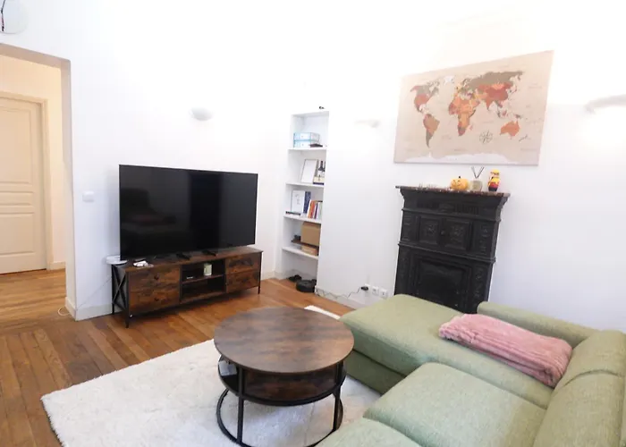 Comfort Parisian And Sofa Bed 1 Min To Metro M4 & T3a Homestay