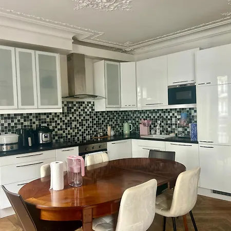 Comfort Parisian And Sofa Bed 1 Min To Metro M4 & T3a *